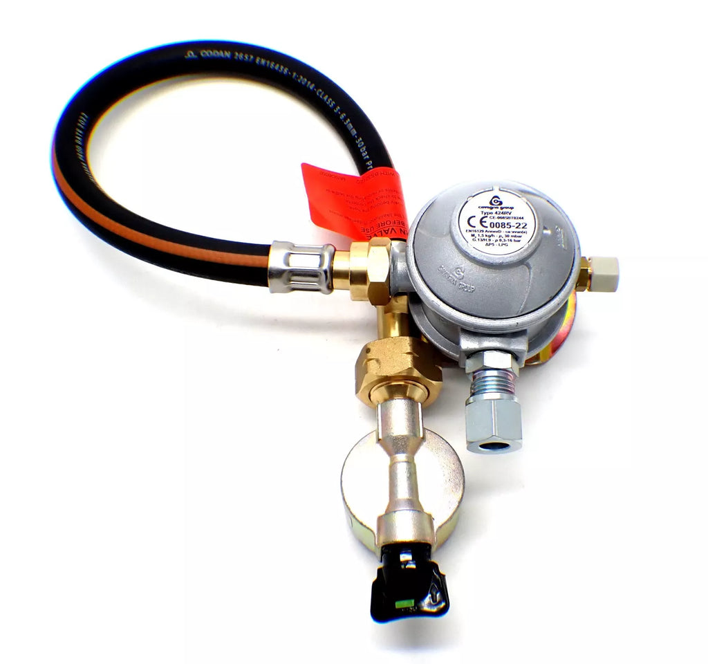 30mbar 10mm Outlet Caravan Regulator 0.5m Pigtail Kit for a 21mm Cylinder